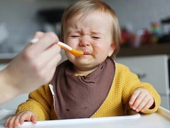 Cómo alimentar a niños delicados con las comidas.